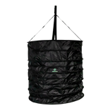 Aufgehängter EasyGrow HerbDryer XL in voller Größe mit 5 Trocknungsebenen und Reißverschlussfächern.