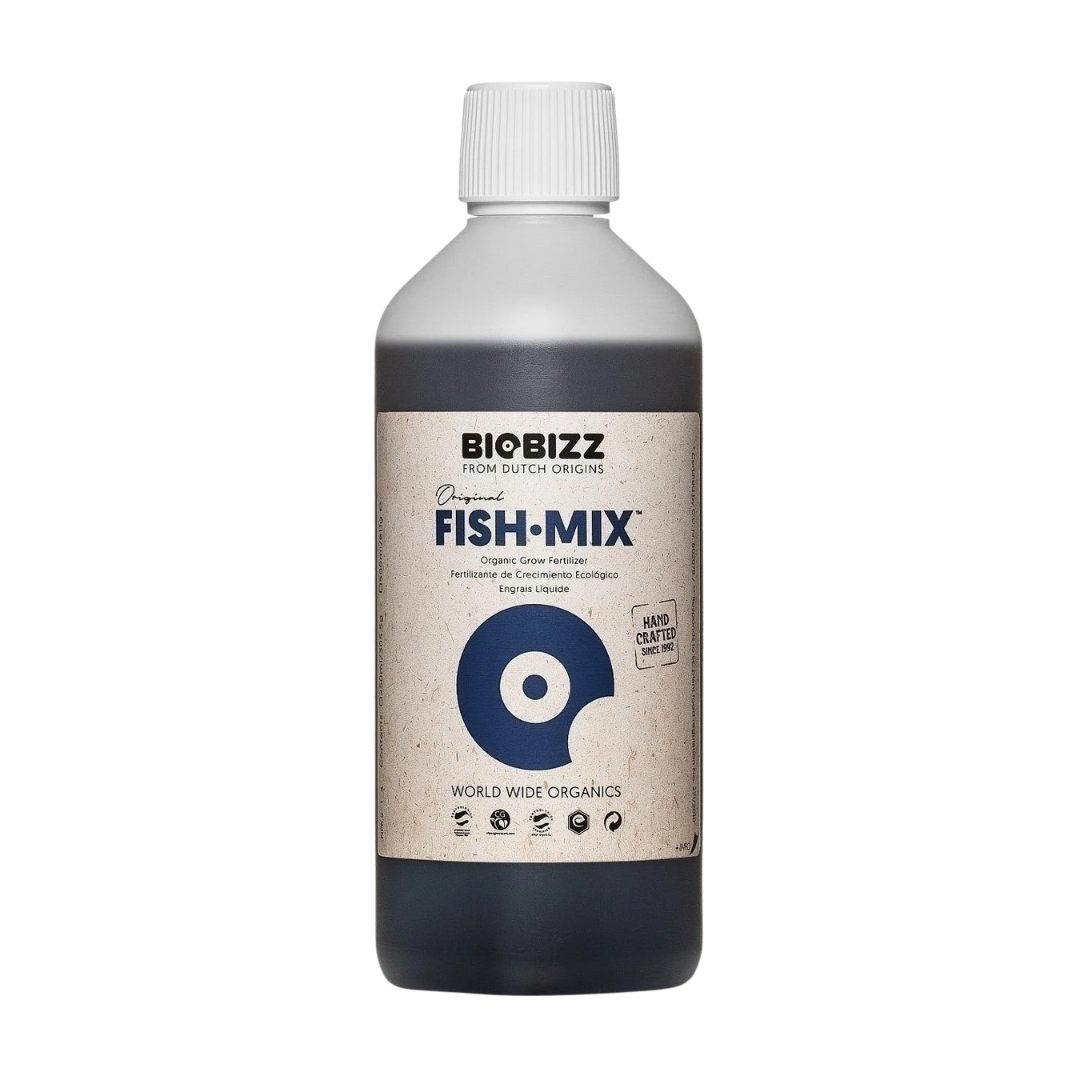 Freigestelltes Produktbild von Biobizz Fish-Mix 500ml auf weißem Hintergrund.