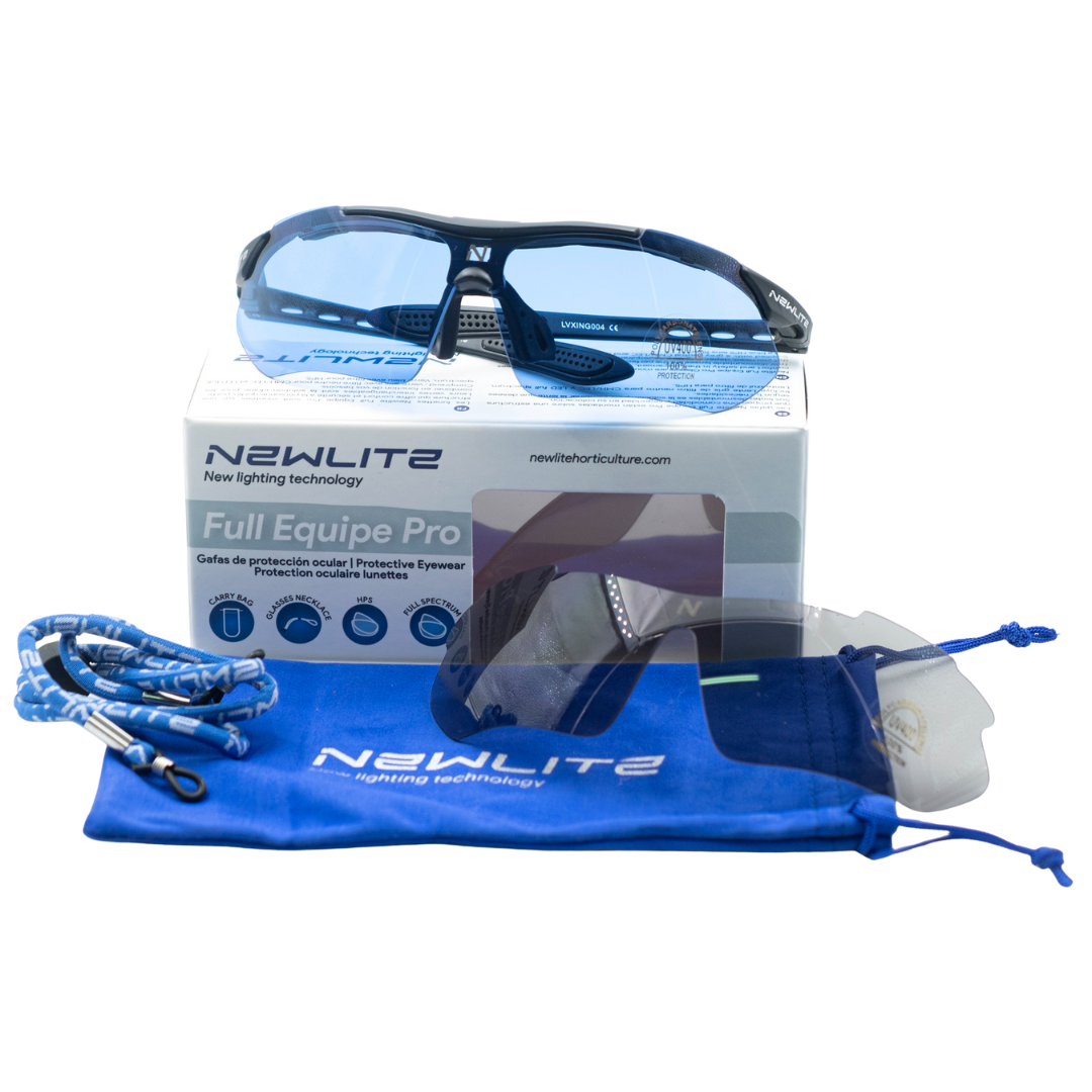 Lieferumfang Newlite Full Equipe Pro Schutzbrille mit Wechselgläsern, Aufbewahrungsbeutel und Kopfband