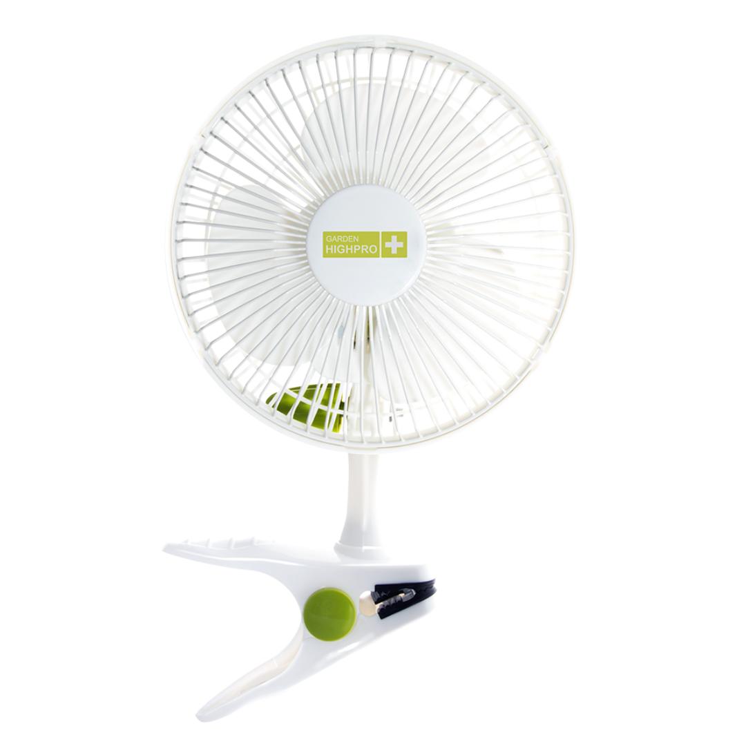 Weißer Garden HighPro Clip-Ventilator mit 15 cm Durchmesser, montiert mit stabilem Clip.