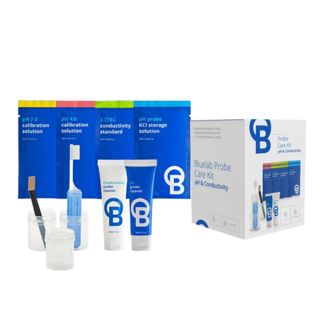 Bluelab pH + EC Reinigungs- und Kalibrierungsset mit Lösungen, Reinigern und Zubehör.