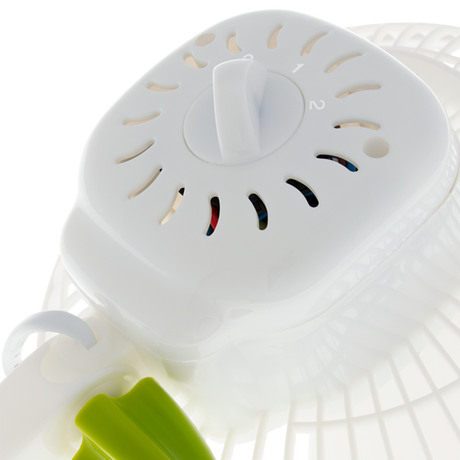 Nahaufnahme der Rückseite des Garden HighPro Clip-Ventilators mit Drehschalter für 2 Geschwindigkeitsstufen und Aus-Position.