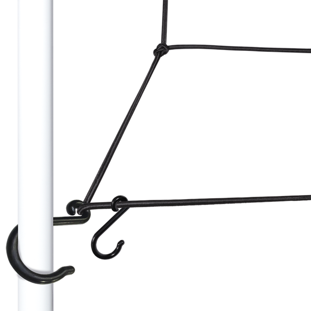 Pflanzennetz in Growbox montiert zur Pflanzenführung und Stabilisierung