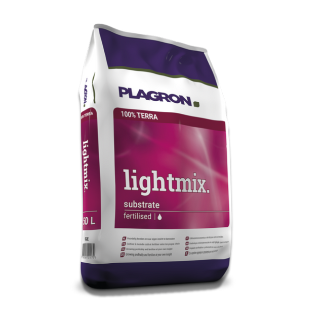 Plagron Lightmix 50L Substrat – vorgedüngte, luftige Erde mit Perlite für kontrollierte Nährstoffversorgung bei Jungpflanzen.